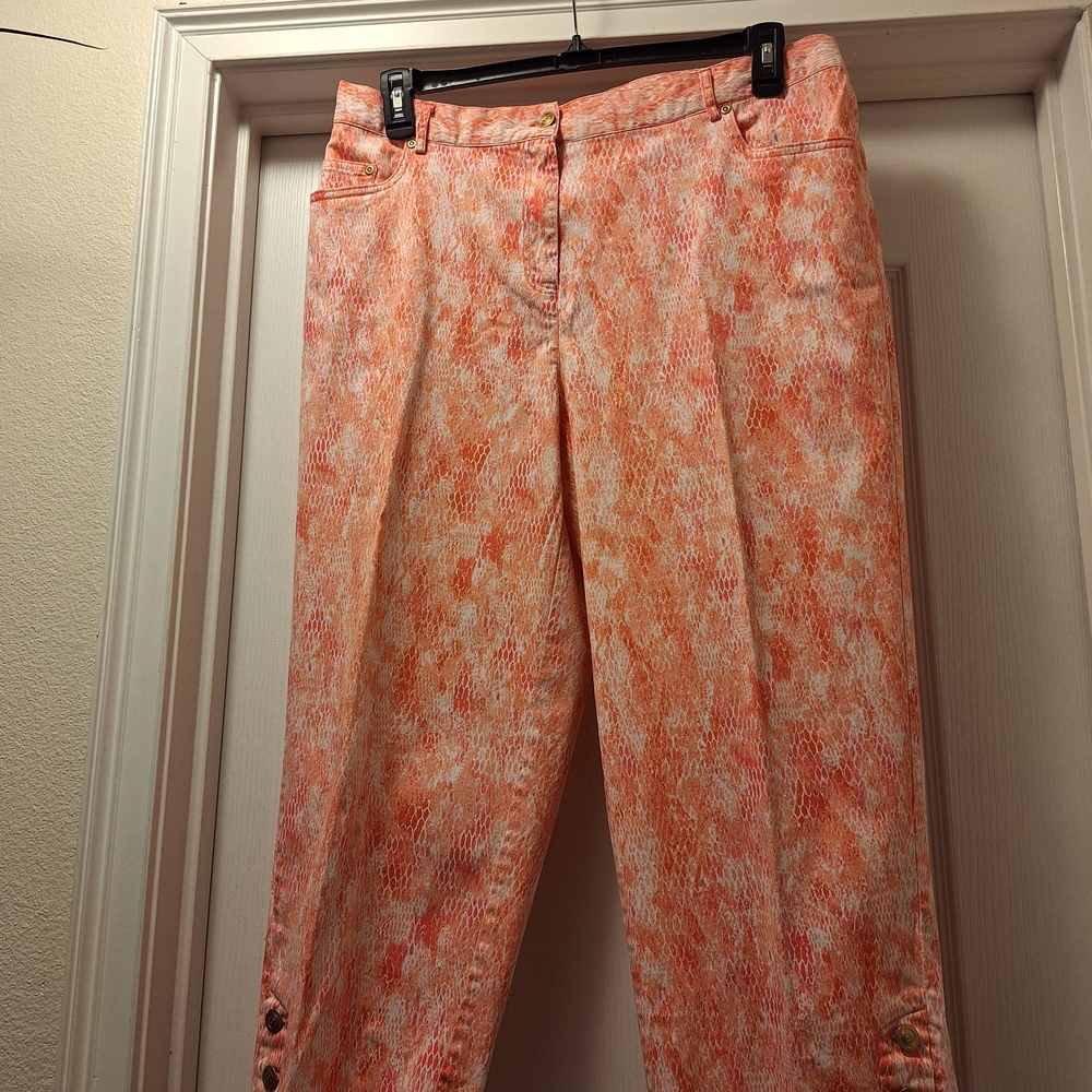 Hearts of Palm Woman Coral and White Pants